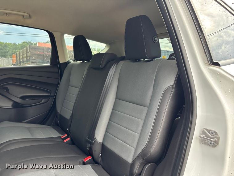 image for item NM9963 2019 Ford Escape SUV