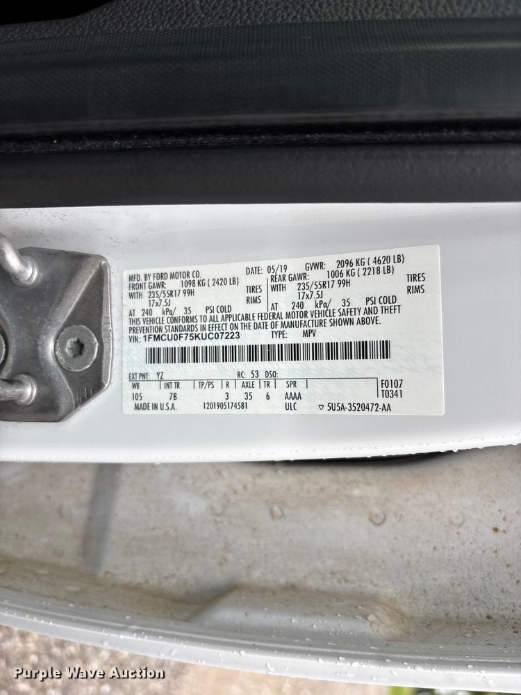 image for item NM9963 2019 Ford Escape SUV