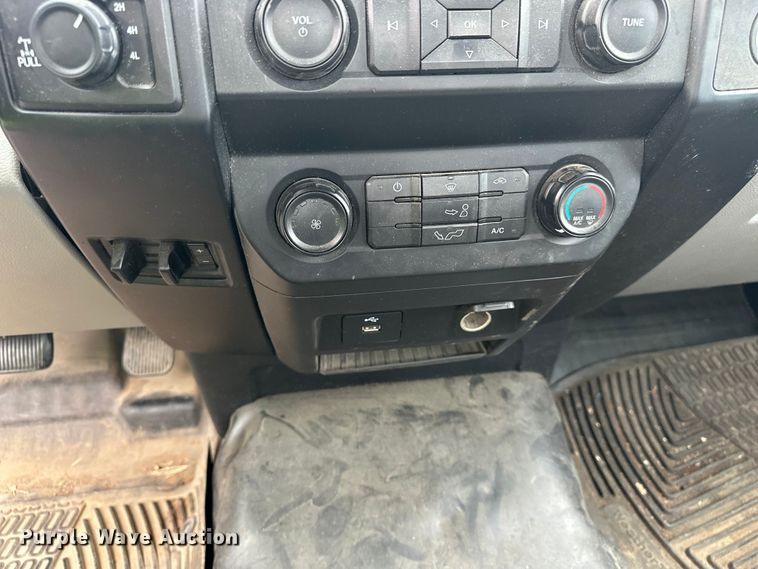 image for item YA3289 2019 Ford F150  pickup truck