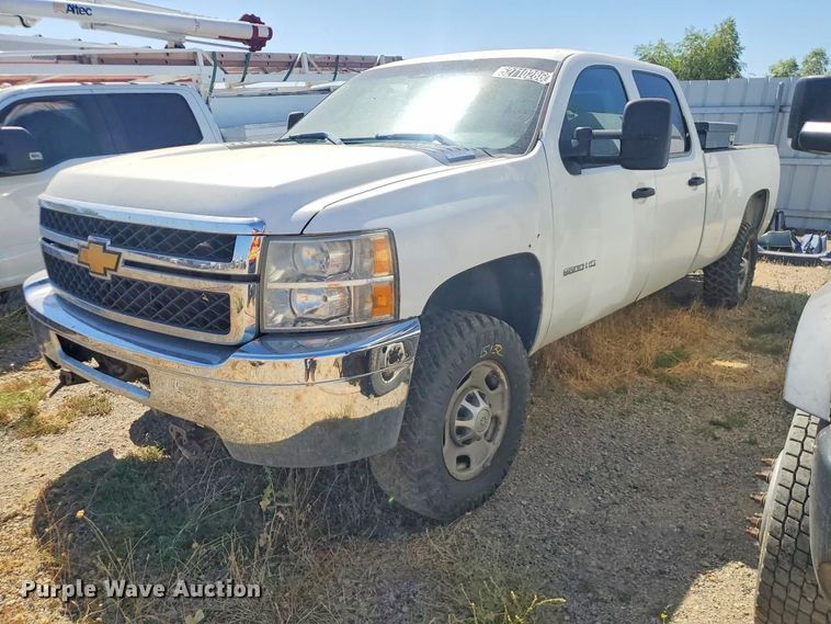 image for item YA3458 2012 Chevrolet Silverado 2500HD Crew Cab pickup truck