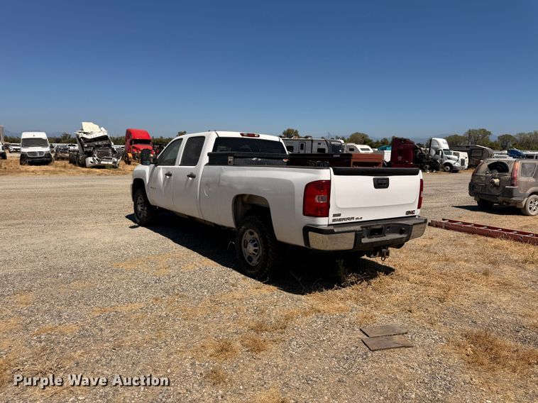 image for item YA3458 2012 Chevrolet Silverado 2500HD Crew Cab pickup truck