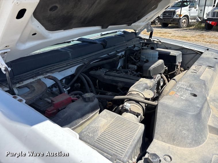 image for item YA3458 2012 Chevrolet Silverado 2500HD Crew Cab pickup truck