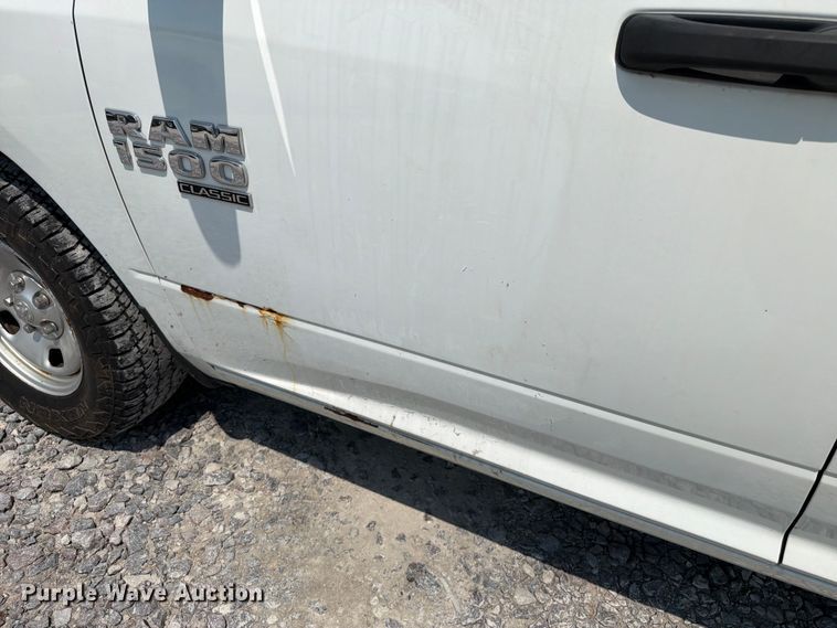 image for item YA3641 2019 RAM 1500 Classic Ext. Cab pickup truck