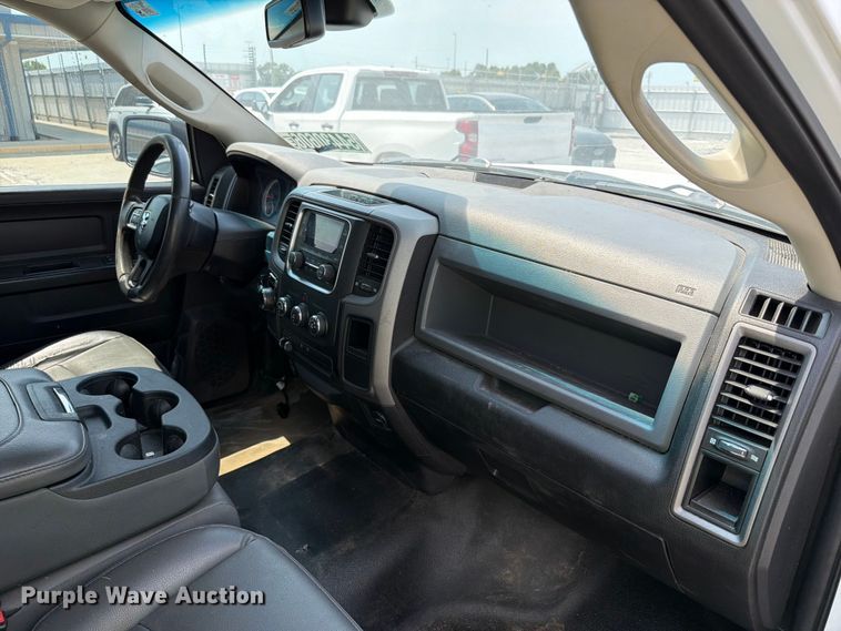 image for item YA3641 2019 RAM 1500 Classic Ext. Cab pickup truck