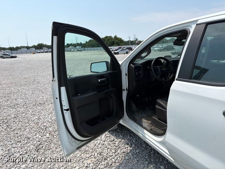 image for item YA3642 2021 Chevrolet Silverado 1500 Ext. Cab pickup truck