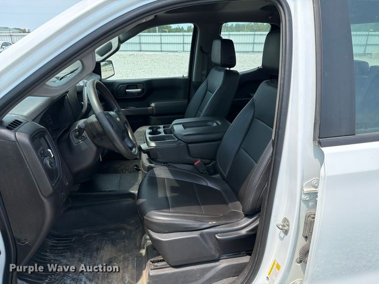 image for item YA3642 2021 Chevrolet Silverado 1500 Ext. Cab pickup truck