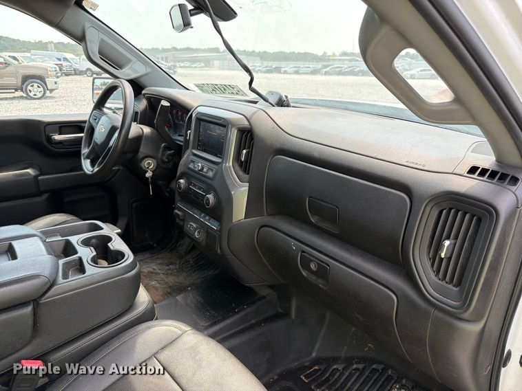 image for item YA3642 2021 Chevrolet Silverado 1500 Ext. Cab pickup truck