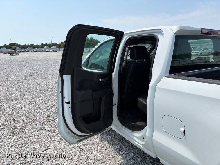 image for item YA3642 2021 Chevrolet Silverado 1500 Ext. Cab pickup truck