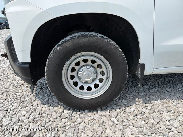 image for item YA3642 2021 Chevrolet Silverado 1500 Ext. Cab pickup truck