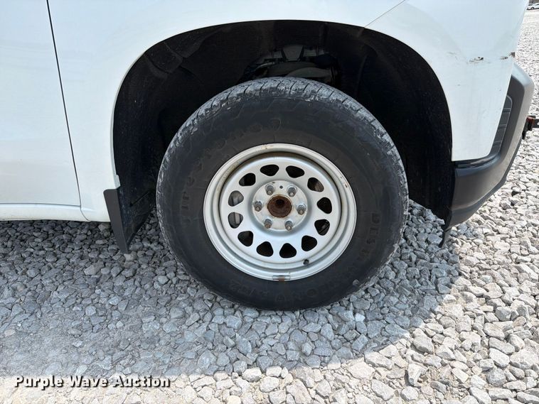 image for item YA3642 2021 Chevrolet Silverado 1500 Ext. Cab pickup truck