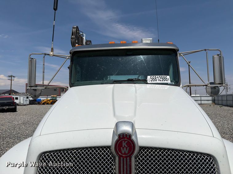 image for item YA3830 2013 Kenworth T370 utility / service truck