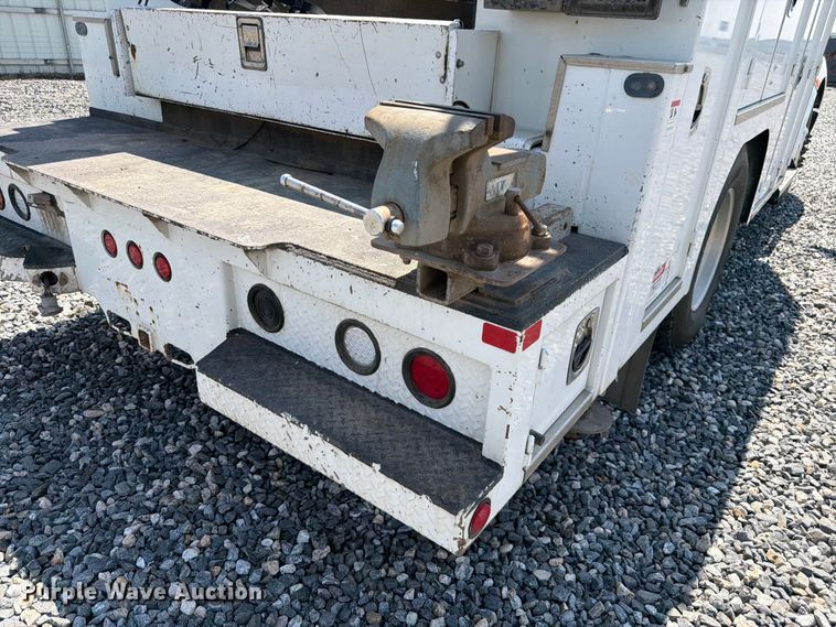 image for item YA3830 2013 Kenworth T370 utility / service truck