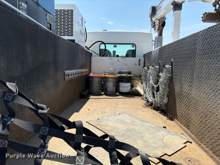 image for item YA3830 2013 Kenworth T370 utility / service truck