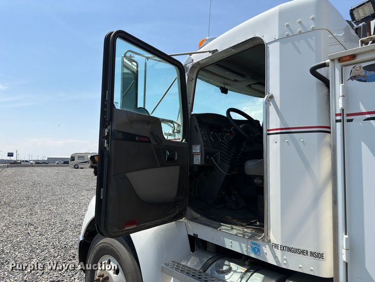 image for item YA3830 2013 Kenworth T370 utility / service truck