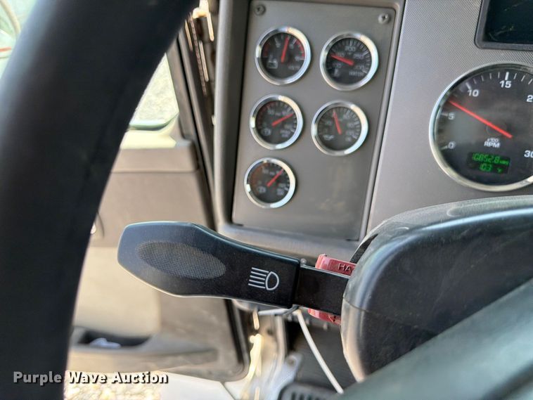 image for item YA3830 2013 Kenworth T370 utility / service truck