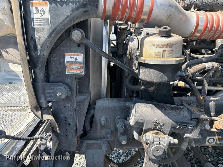 image for item YA3830 2013 Kenworth T370 utility / service truck