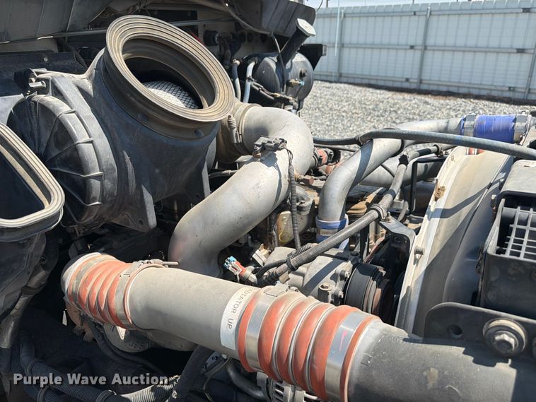 image for item YA3830 2013 Kenworth T370 utility / service truck