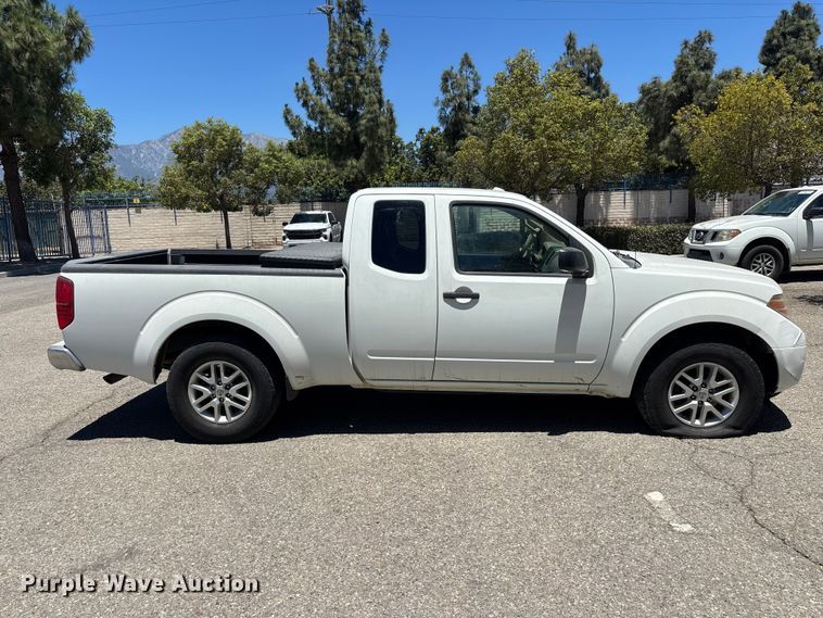 image for item YA3895 2017 Nissan Frontier Ext. Cab pickup truck