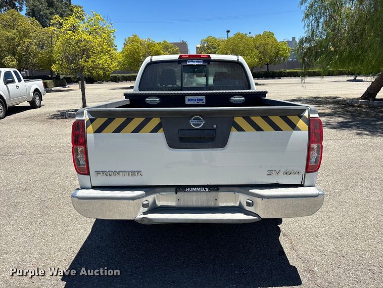 image for item YA3895 2017 Nissan Frontier Ext. Cab pickup truck