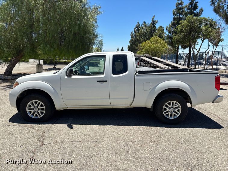 image for item YA3895 2017 Nissan Frontier Ext. Cab pickup truck