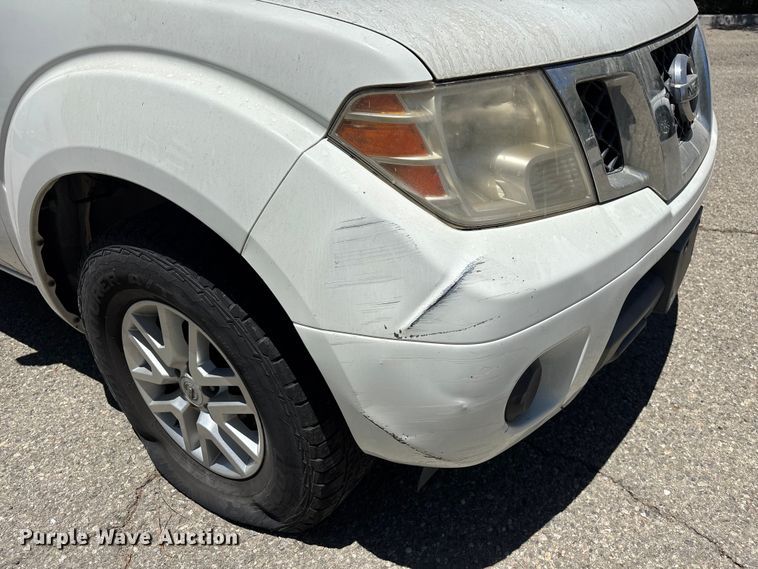 image for item YA3895 2017 Nissan Frontier Ext. Cab pickup truck