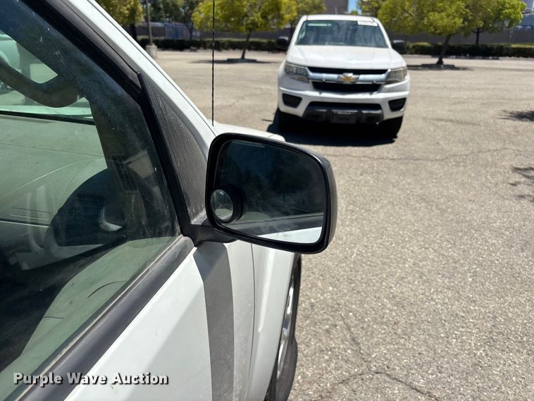 image for item YA3895 2017 Nissan Frontier Ext. Cab pickup truck