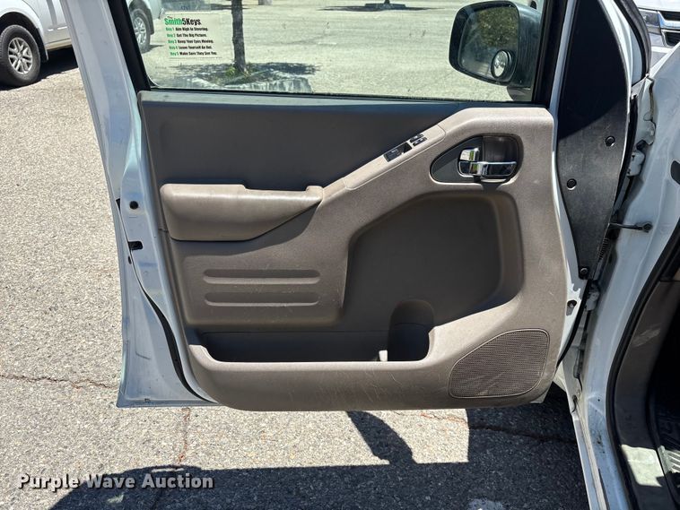 image for item YA3895 2017 Nissan Frontier Ext. Cab pickup truck