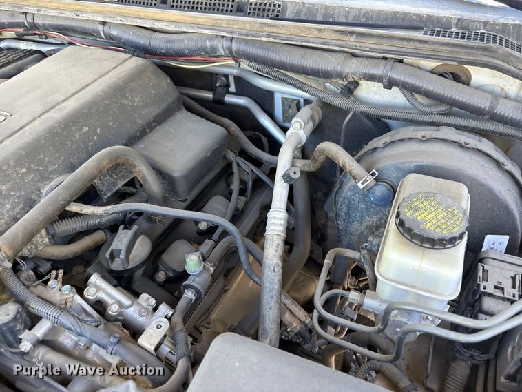 image for item YA3895 2017 Nissan Frontier Ext. Cab pickup truck