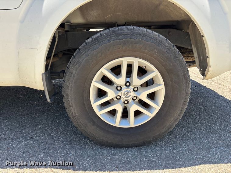 image for item YA3895 2017 Nissan Frontier Ext. Cab pickup truck