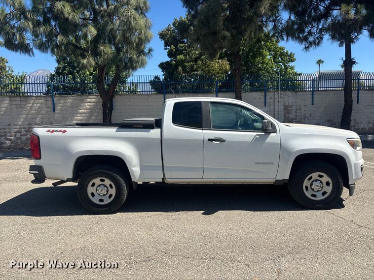 image for item YA3898 2019 Chevrolet Colorado Ext. Cab pickup truck