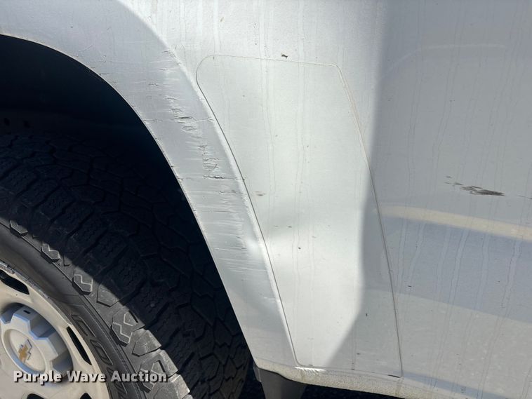 image for item YA3898 2019 Chevrolet Colorado Ext. Cab pickup truck