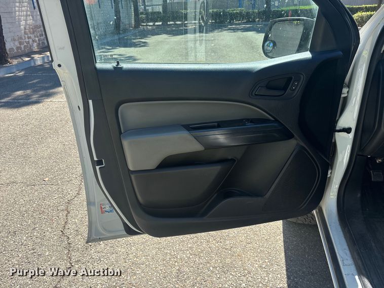 image for item YA3898 2019 Chevrolet Colorado Ext. Cab pickup truck