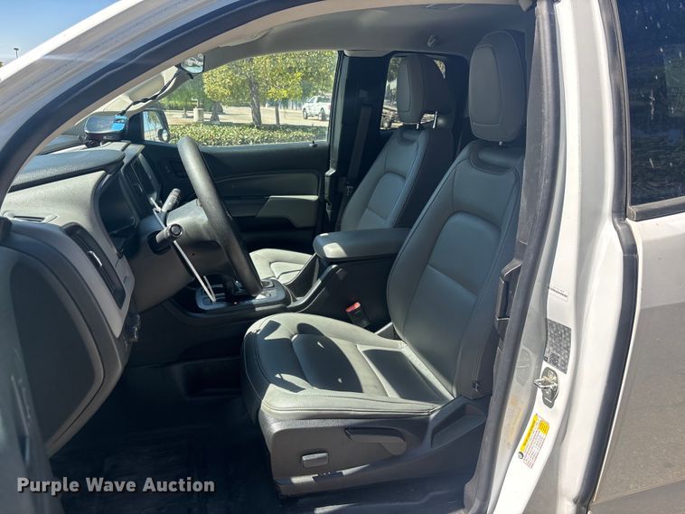 image for item YA3898 2019 Chevrolet Colorado Ext. Cab pickup truck