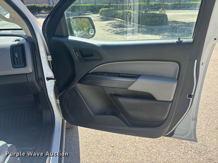 image for item YA3898 2019 Chevrolet Colorado Ext. Cab pickup truck