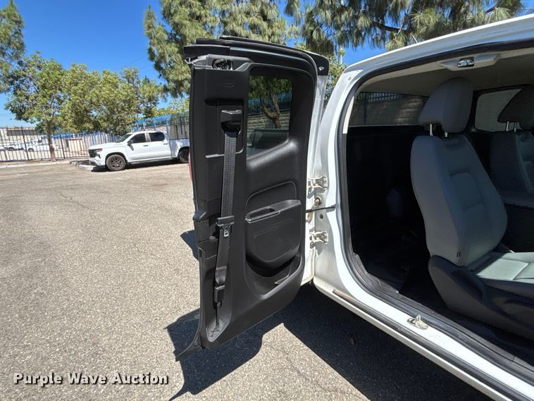 image for item YA3898 2019 Chevrolet Colorado Ext. Cab pickup truck