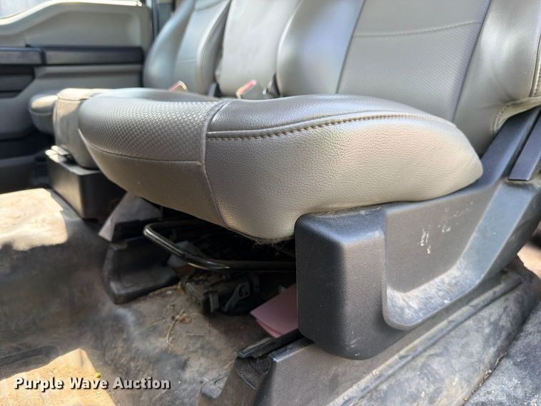 image for item YA3903 2018 Ford F150 pickup truck