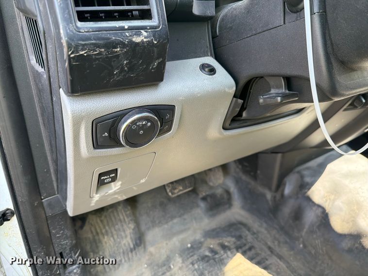 image for item YA3903 2018 Ford F150 pickup truck