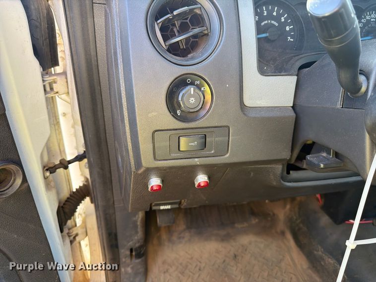 image for item YA3930 2014 Ford F150 pickup truck
