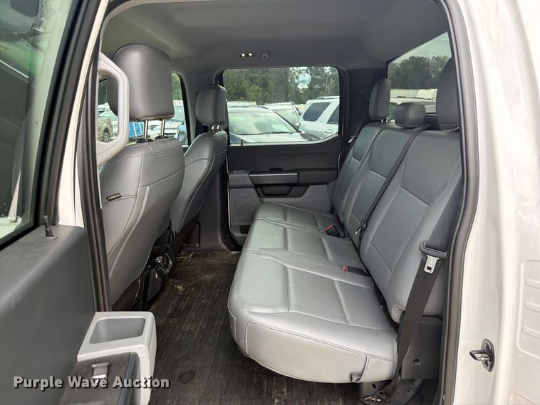 image for item YA4035 2021 Ford F150 Crew Cab pickup truck