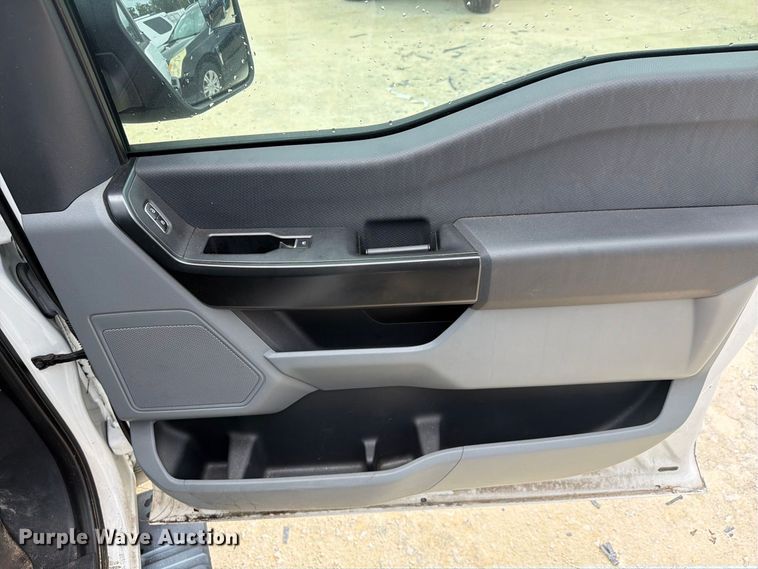 image for item YA4035 2021 Ford F150 Crew Cab pickup truck