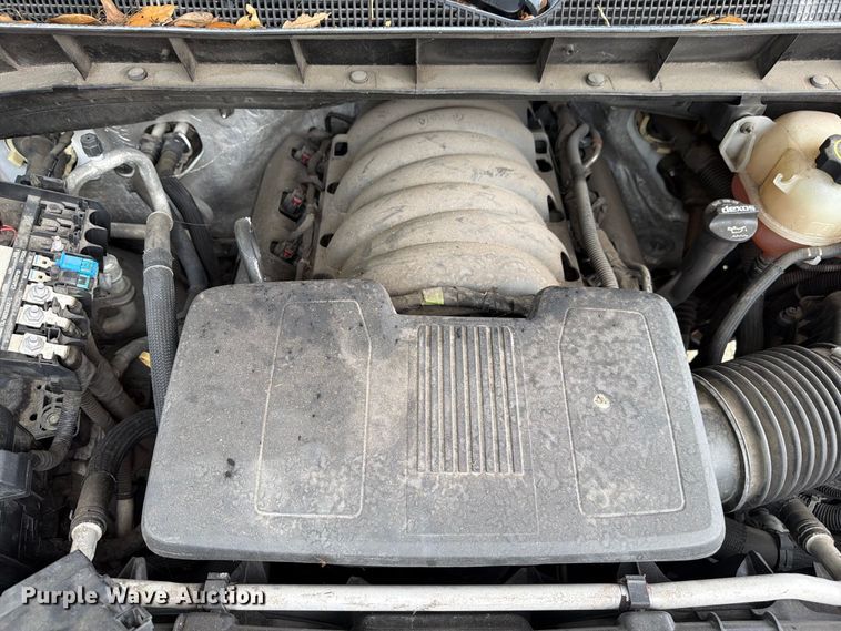image for item YA4038 2021 Chevrolet Silverado 1500 Crew Cab pickup truck