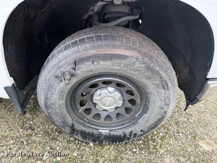 image for item YA4038 2021 Chevrolet Silverado 1500 Crew Cab pickup truck