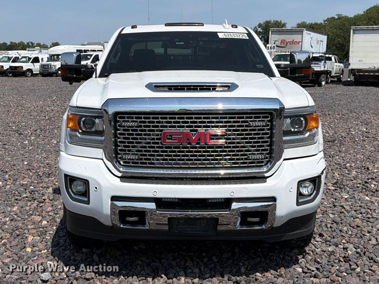 image for item YA4308 2017 GMC Sierra 3500HD Denali Crew Cab pickup truck