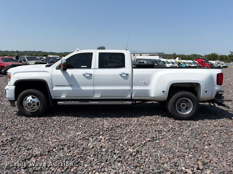 image for item YA4308 2017 GMC Sierra 3500HD Denali Crew Cab pickup truck