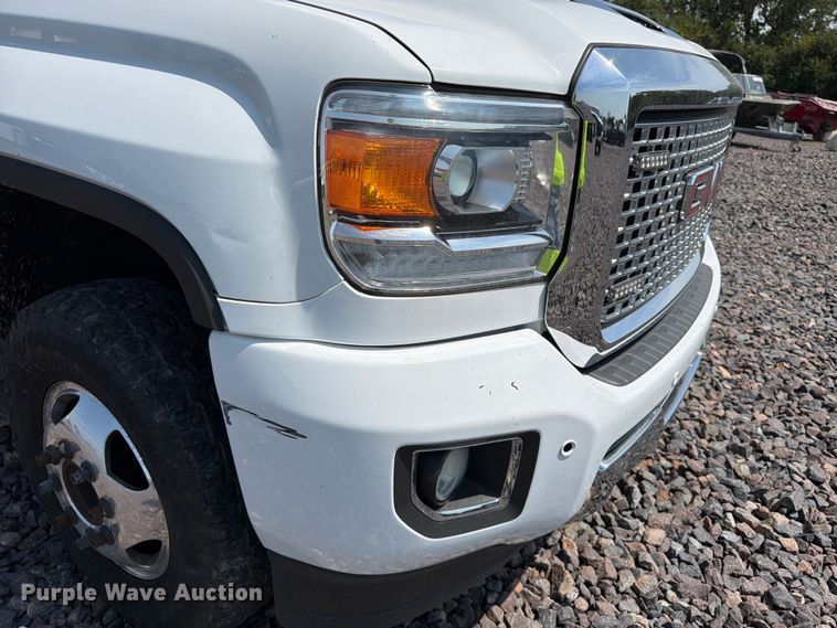 image for item YA4308 2017 GMC Sierra 3500HD Denali Crew Cab pickup truck