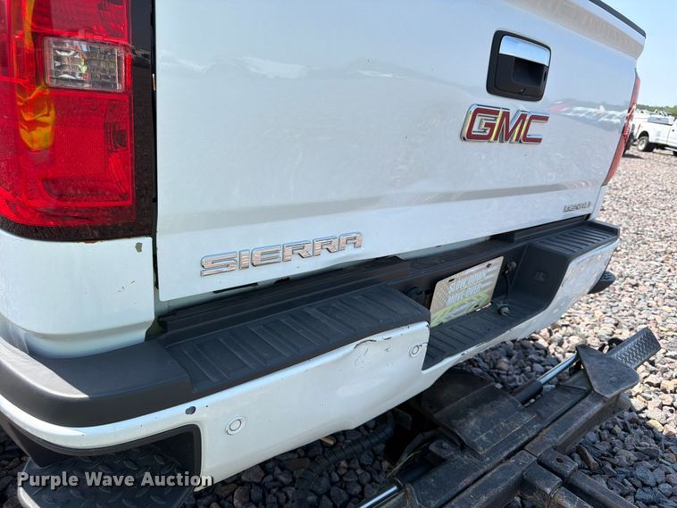 image for item YA4308 2017 GMC Sierra 3500HD Denali Crew Cab pickup truck