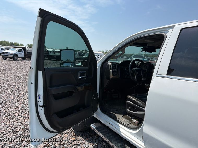 image for item YA4308 2017 GMC Sierra 3500HD Denali Crew Cab pickup truck