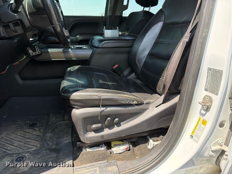 image for item YA4308 2017 GMC Sierra 3500HD Denali Crew Cab pickup truck