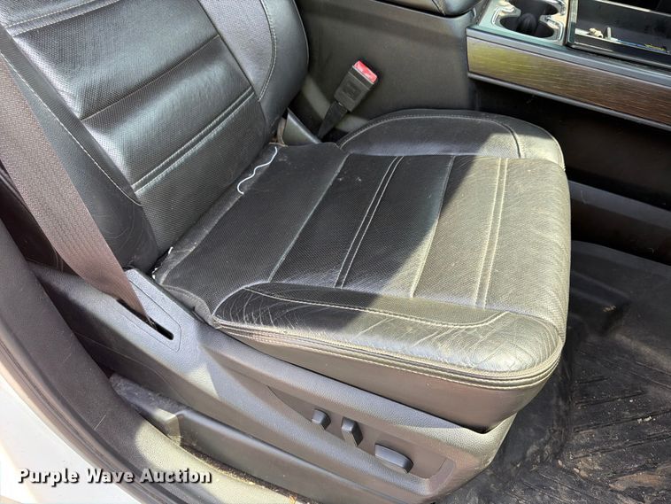image for item YA4308 2017 GMC Sierra 3500HD Denali Crew Cab pickup truck