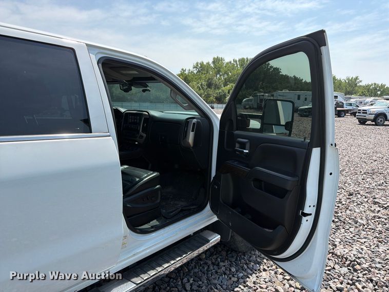 image for item YA4308 2017 GMC Sierra 3500HD Denali Crew Cab pickup truck